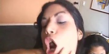 Dos Venezolanas Bien Buenonas