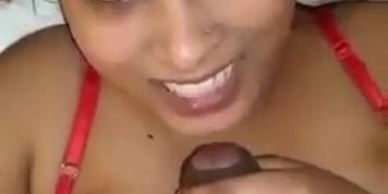Laal Bra Wali Girlfriend Ne Hotel Mein Mota Lund Chusa @Vid Play69
