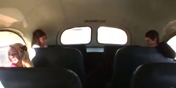 Gigi Rivera - bus stop girls (Gitta Szoke, Pure Angel)