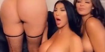 Taylor August Lesbian Threesome
