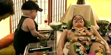 Adrianne Curry Sexy Scene  in The Surreal Life