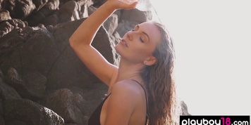 Stunning naked babe enjoying the summer at the beach (Florina Rose, Jennifer Love)