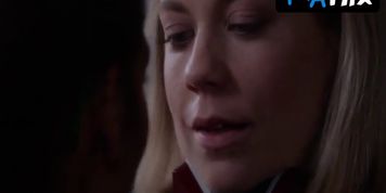 Caitlin Stasey Lesbian Scene  in For The People
