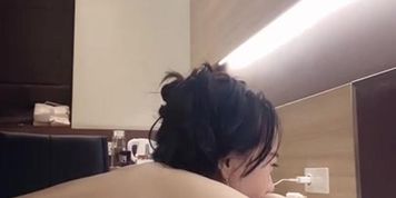 Tante Sultan, Booking Pijat Buat Manjain Memew Nya