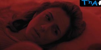 Irene Escolar Lesbian Scene  in La Ruta