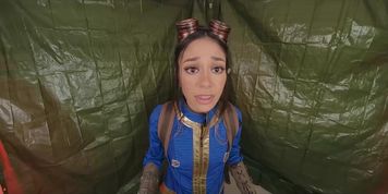 XxLayna Marie As FALLOUT's LUCY Started A Flame In Your Heart, And Pants - Lucy Lucy (Lucie Stratilova, Lucy Heart)