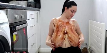 Busty Milf With Huge Natural Boobs Playing Live