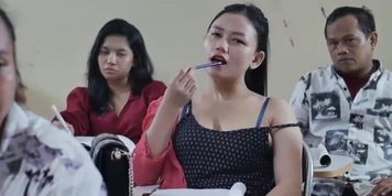 Film Kelas Bintang - Ayam Kampus