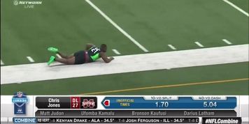 Chris Jones Cock Flash