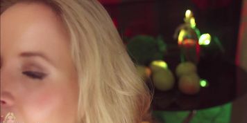 Valeriya asmr kissing breathing