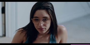 Abella Danger makes Jade Kushs wet pussy reach orgasm (Jade Kiss)