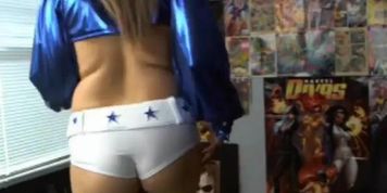 Cosplay Girl Strips