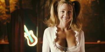 Lisa Maria Potthoff nude - Wers glaubt wird selig - 2012 (Crystal Breeze)