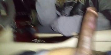 Slut in car