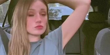 Gizem Karaca Sexy Scene  in Gizem Karaca Sexy In Socials - Videos