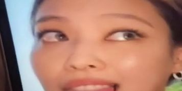 Jennie Kim licks my cum off her icecream