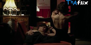 Iria Del Rio Sexy Scene  in Cable Girls
