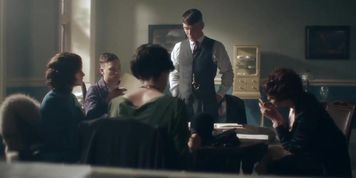 Kate Phillips is Linda Shelby in Peaky Blinders (Shelly Lyons)