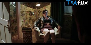 Melanie Field Sexy Scene  in Heathers