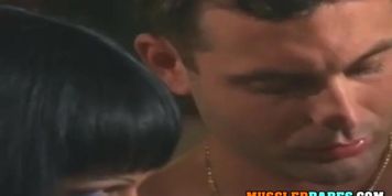 Muscled Babe In A Fetish Screw