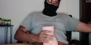 Big creamy Nutt shot to a sexy thick Redbone