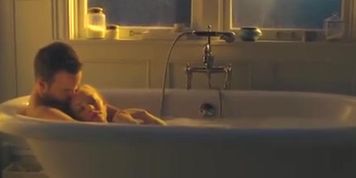 amanda seyfried blonde white girl