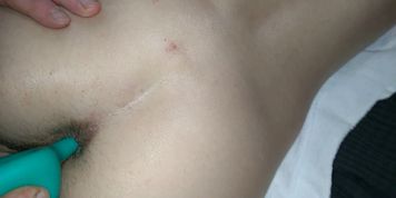 HAIRY MOM SUCKED ME SITTING ON THE TOILET AND THEN I FUCKED HER IN THE ASS (Close Up Blowjob, Nimfa_Mannay)