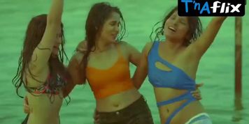 Mrinalini Tyagi Sexy Scene  in Helllo Jee