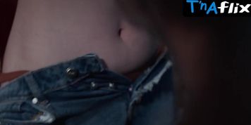 Shanon Tampon Butt,  Breasts Scene  in Siping