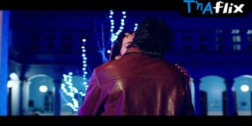 Rakul Preet Singh Sexy Scene  in Yaariyan