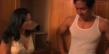 Maui Taylor Breasts Scene  in Hotbabes Gone Wild With Mo Twister