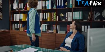 Oxana Streltsova Sexy Scene  in Galya, U Nas Otmena!