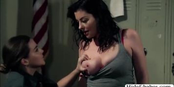 Prison ladyguards enjoys pussy licking (Sovereign Syre)