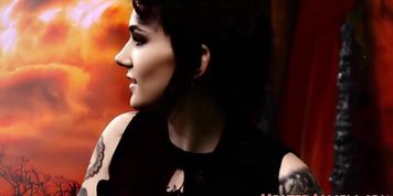 Devilish goth babes having a wild foursome