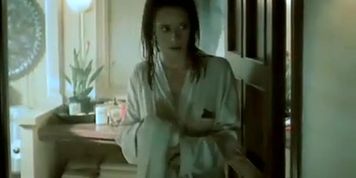Jennifer Love Hewitt Sexy Scene  in I Still Know What You Did Last Summer