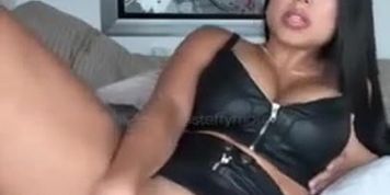Steffy Moreno OF Solo