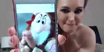 Hot Webcam Milf Plays With Hitachi
