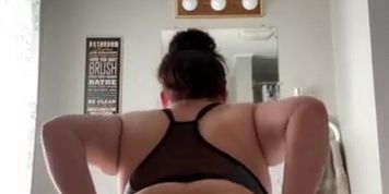 PAWG ass clapping into yoga pants 
