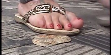 Candid Feet Crush Bread