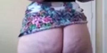 Thick twerking booty