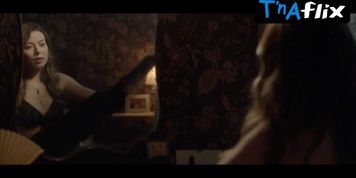 Miranda Cosgrove Sexy Scene  in The Intruders
