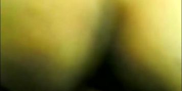 Arab girlfriend sucks and rides her bf in amateur video