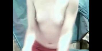 Amateur masturbates on cam (Eve Mayfair)