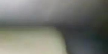 Gordinha gostosa gemendo e gozando dando o cusinho
