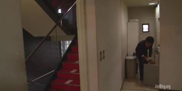Dirty Wife Stepmother Seduces Hard Hot Dad'S Friend 01