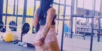 Fitness Garota treinando bunda grande brasileira tes&atilde;o na academia pau grande - Sexdoll 520 (Lana Rhoades, Mia Khalifa, PersonalTrainer PersonalTrainer, Stacy Cruz, Sunny Leone)