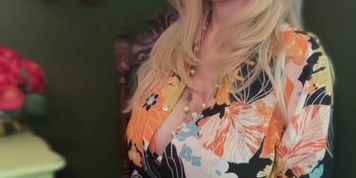 ✨ BRAND NEW ✨ &ldquo;The Sex Therapist&rdquo; ✍? Solo Video ????? by siennawestland from OnlyFans | Coomer