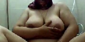 Bbw fat arabian on webcam