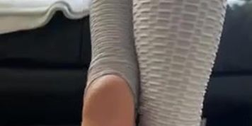 Light skin feet