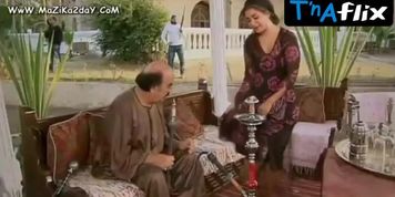Menna Fadali Lesbian,  Butt Scene  in Moughamarat Koko